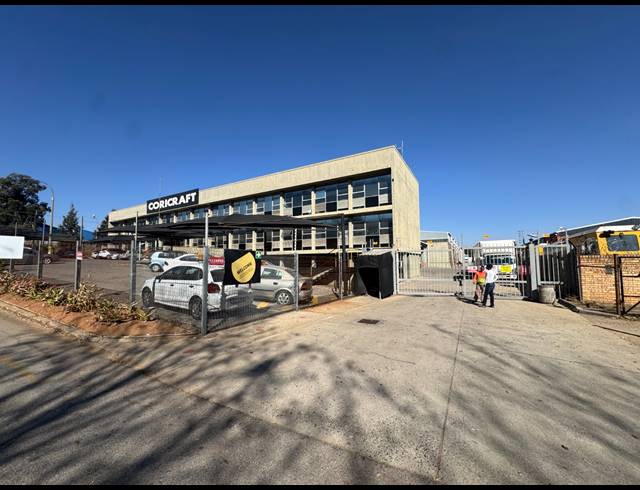 19,360M² WAREHOUSE FOR SALE IN STORMILL